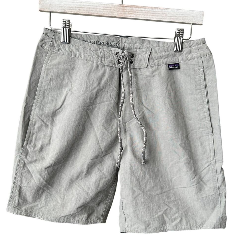 Patagonia Wavefarer Mens Hybrid Walk Shorts - 18” Grey  Size 28